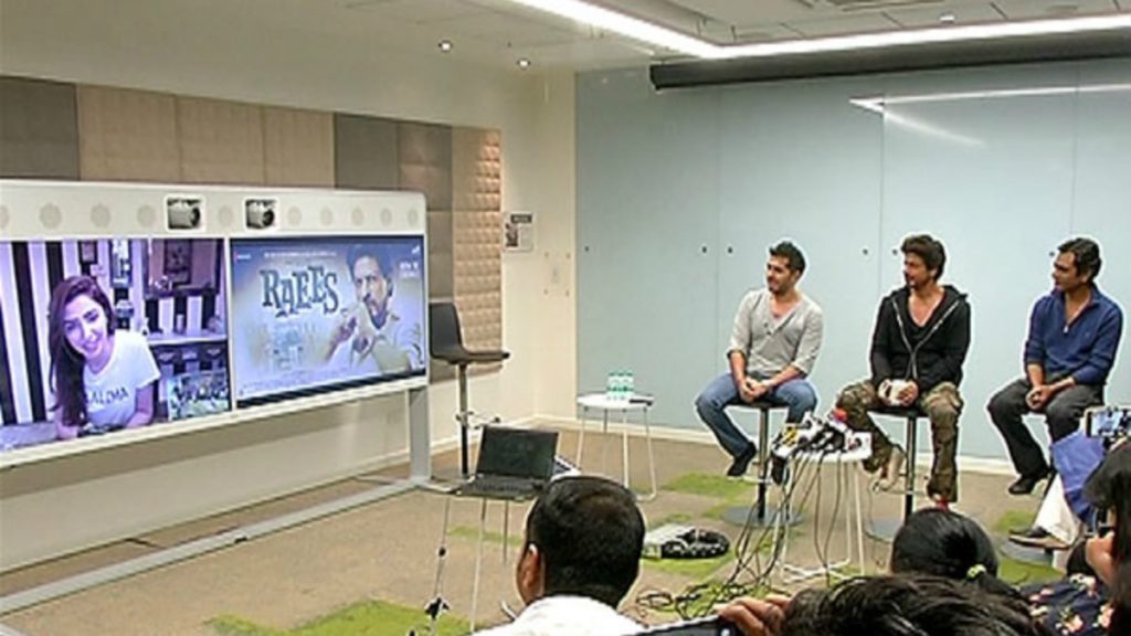 Mahira Khan on video chat